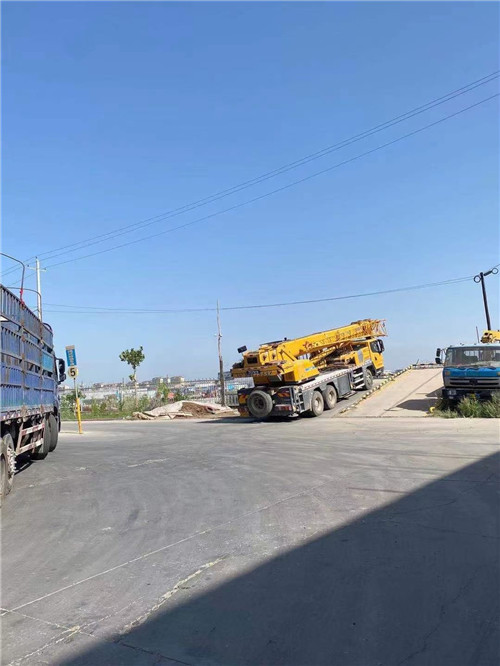 闽清县25吨吊车的租赁价格大概是多少？